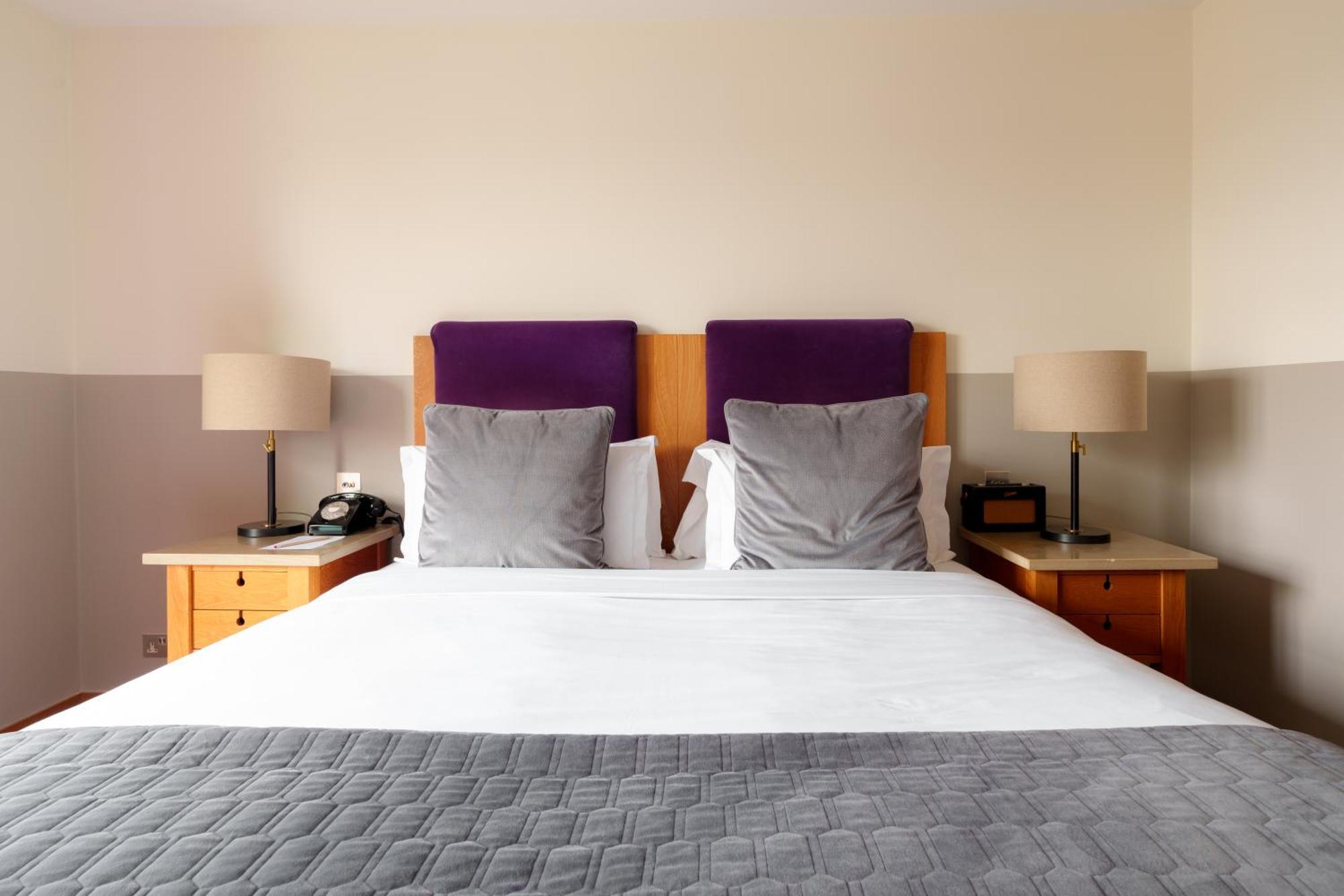 เดอะ แคลเรนซ์ Hotel ดับลิน ภายนอก รูปภาพ
