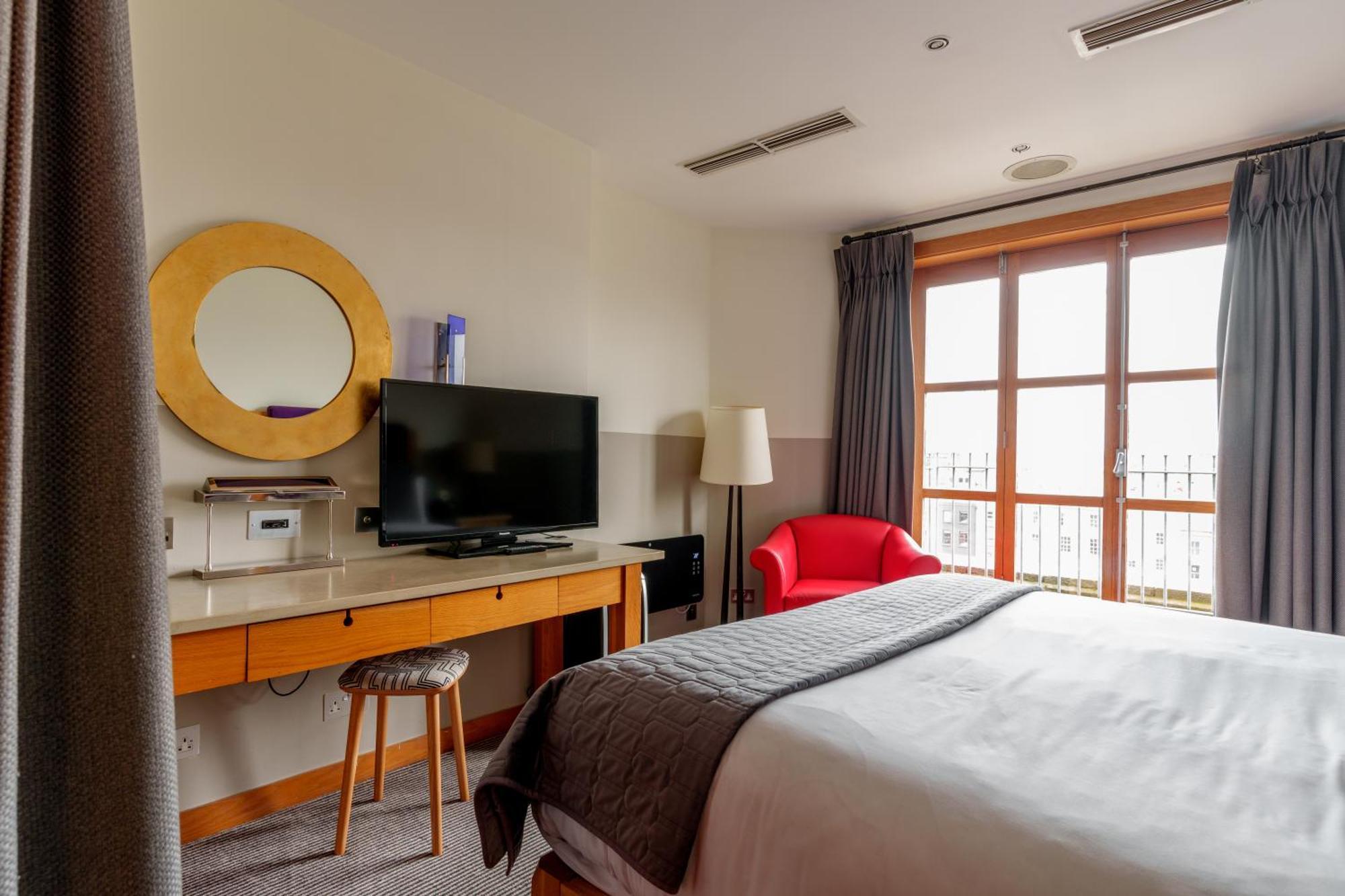 เดอะ แคลเรนซ์ Hotel ดับลิน ภายนอก รูปภาพ